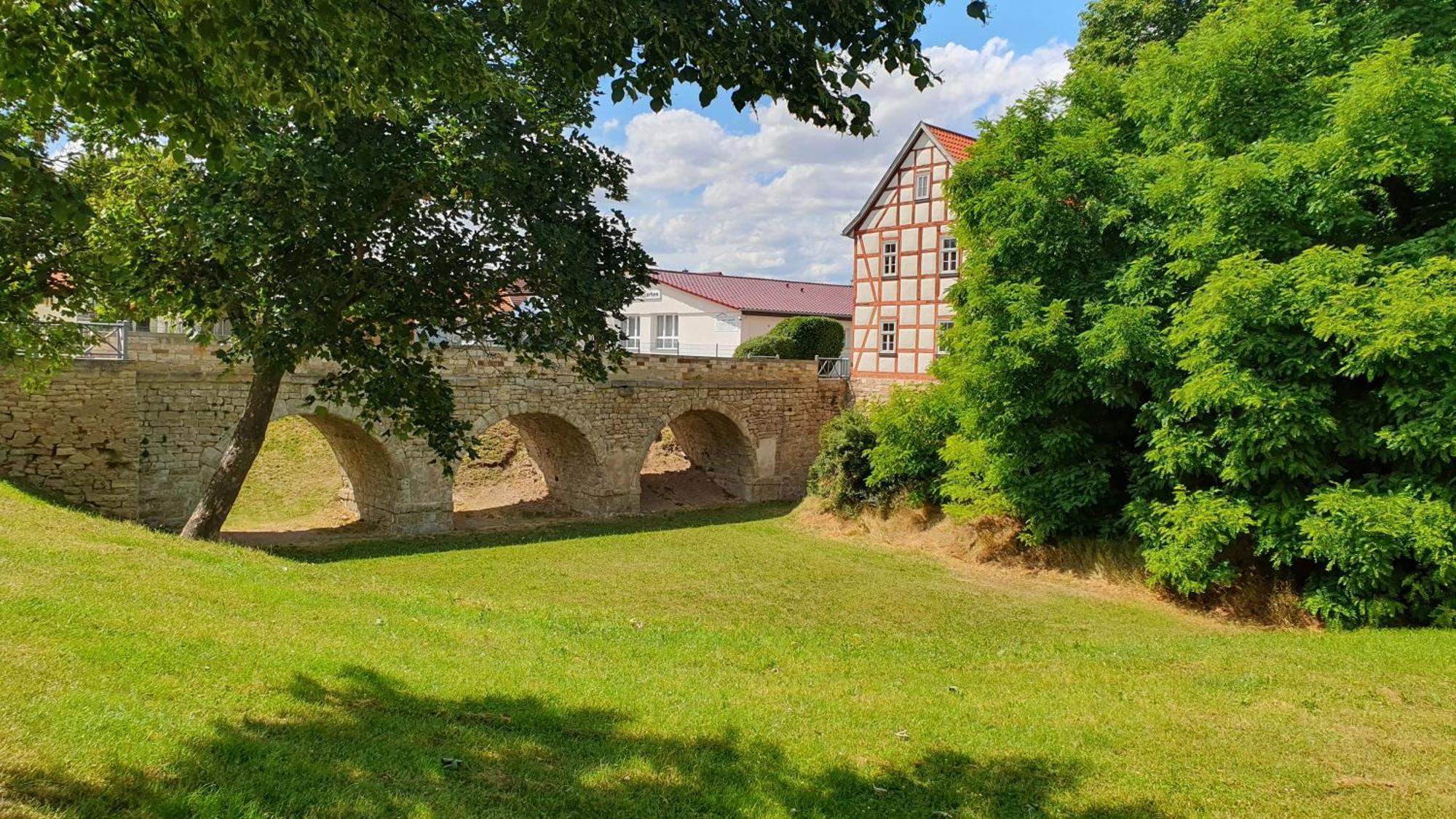 Ferienwohnungen An Der Schlossruine Herbsleben Exterior photo
